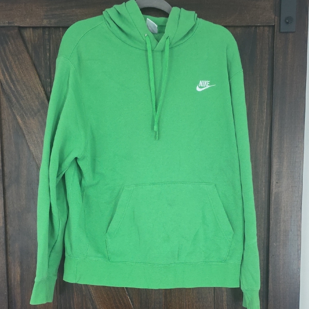 Nike Men's Vibrant Green Pullover Hoodie